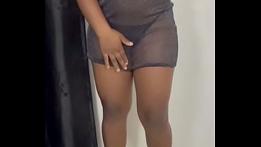 Bubble ass ebony riding the doll