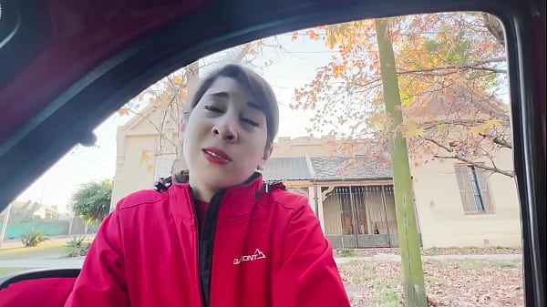 Hijastro ENCUENTRA a su MADRE PORSTITUYENDOSE en la CALLE y TERMINA haciendole un PETE para QUE no le CUENTE a su PADRE (Tráiler)