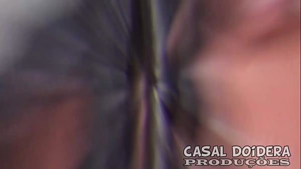 O que acontece atras das cameras do porno amador brasileiro com a gostosa Bela India em um dia de gravação no Rio de Janeiro